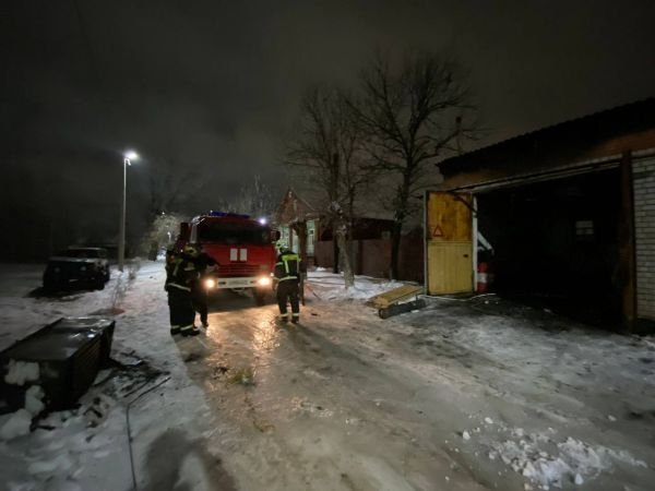 В Иванове внедорожник загорелся прямо в гараже