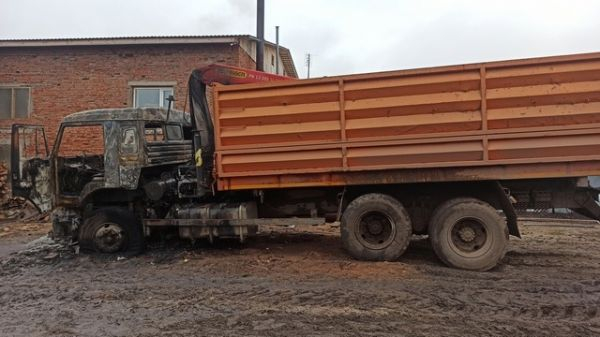 В Ивановской области сгорел мусоровоз 